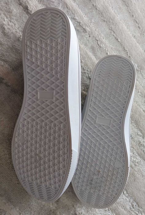 Nowe szare trampki 37.