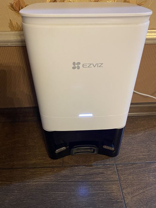 Робот пилесос,миючий/ EZVIZ.Model:CS-RE5P-TWT2. 2024.05.року.