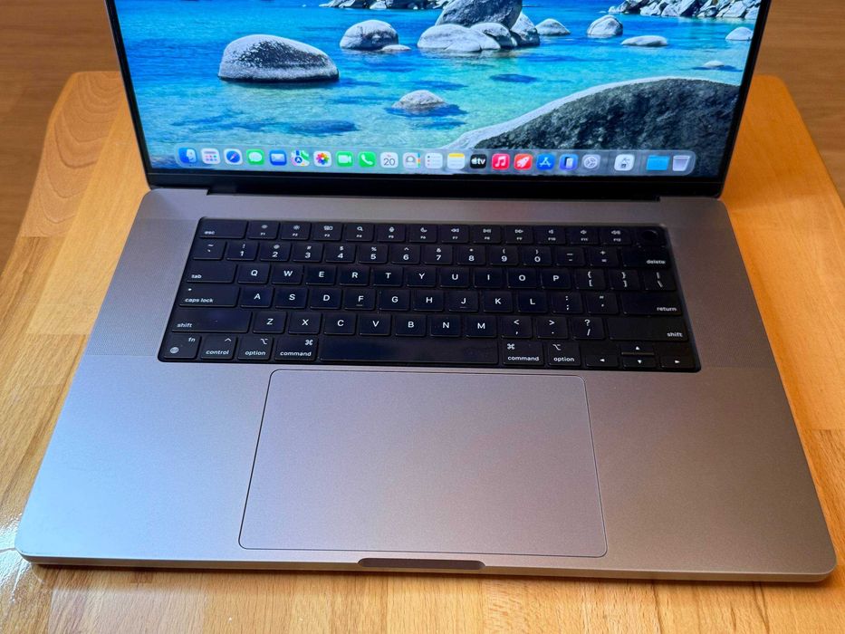 Macbook Pro 16 M1 PRO 32 512
