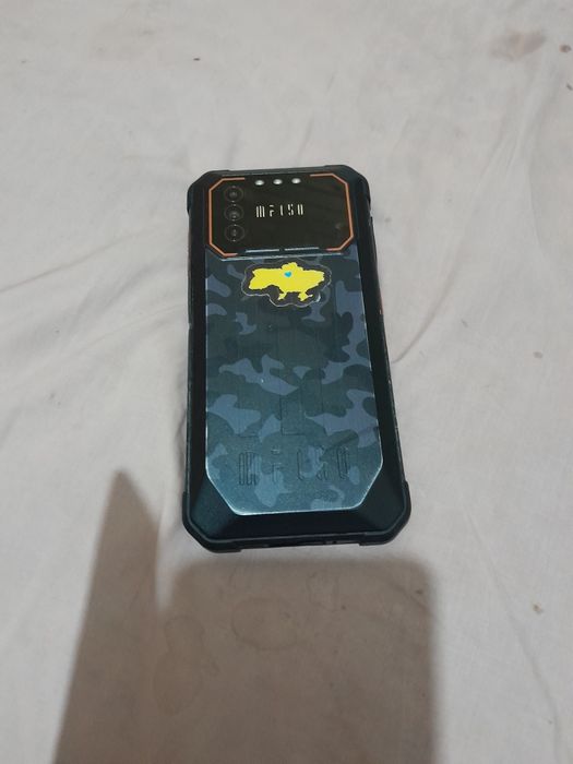 Телефон  B1.lll150