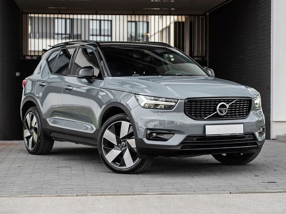 Volvo XC 40 197KM 4x4 Skóra Grzana Kierownica Fotele Nav Kamera360 H&K TempomatACC