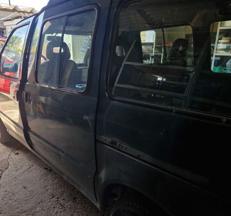 Nissan Vanette Cargo para peças