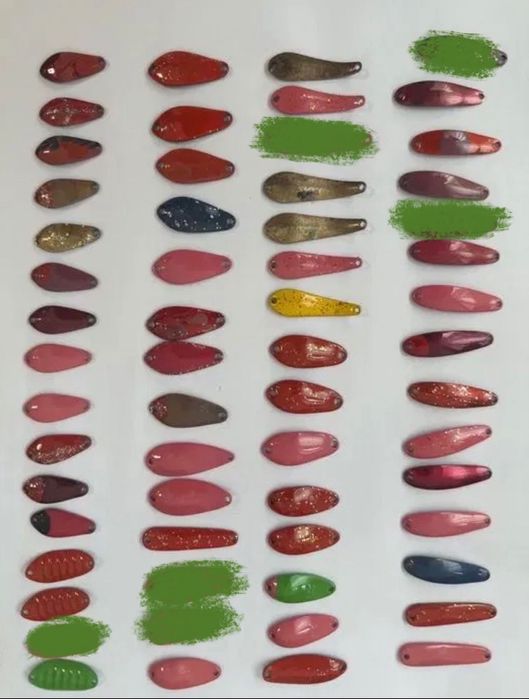 Воблеры много, разные.