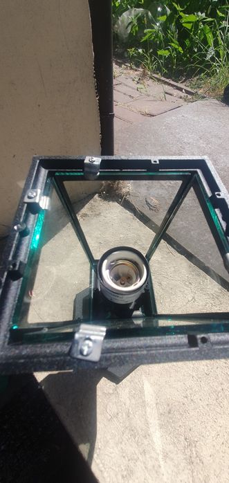 Lampa stojąca ogrodowa