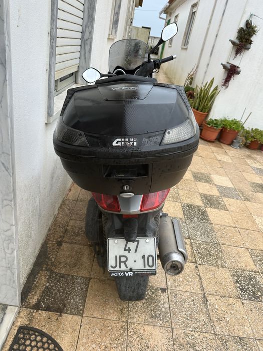 YAMAHA xmax 250 como nova