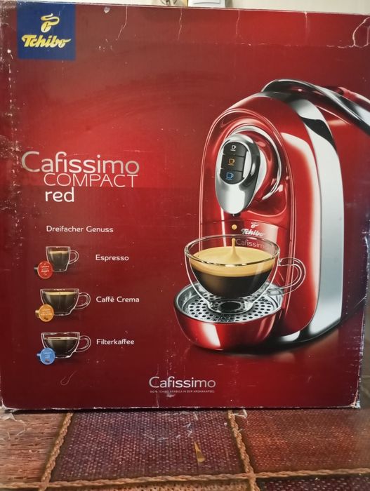 Капсульна кавомашина Tchibo Cafissimo Compact Red