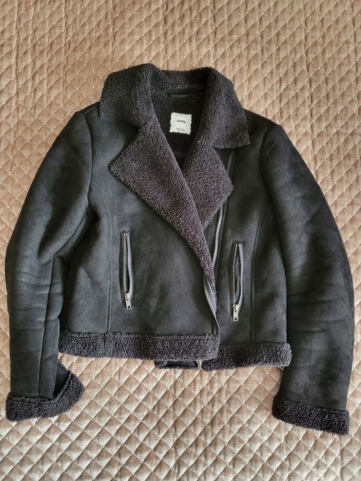 Sprzedam kurtkę Ramoneskę zamszową rozmiar S /36  158 cm