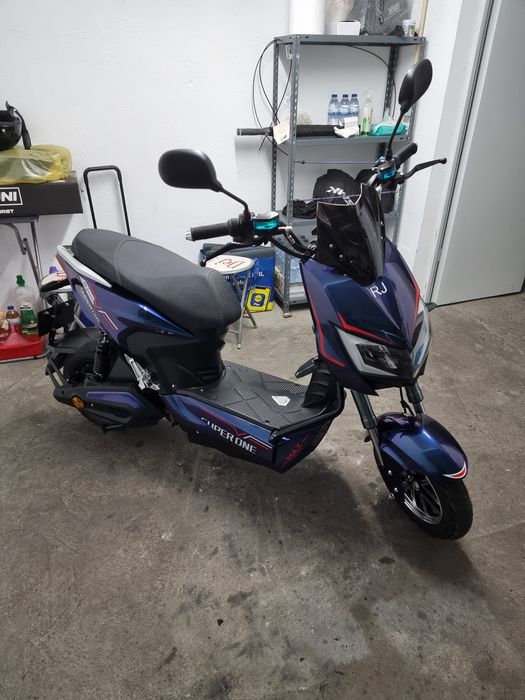 Vende se iletrica nova guardada sempre n garagem