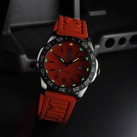 Годинник Luminox Pacific Diver XS.3129
