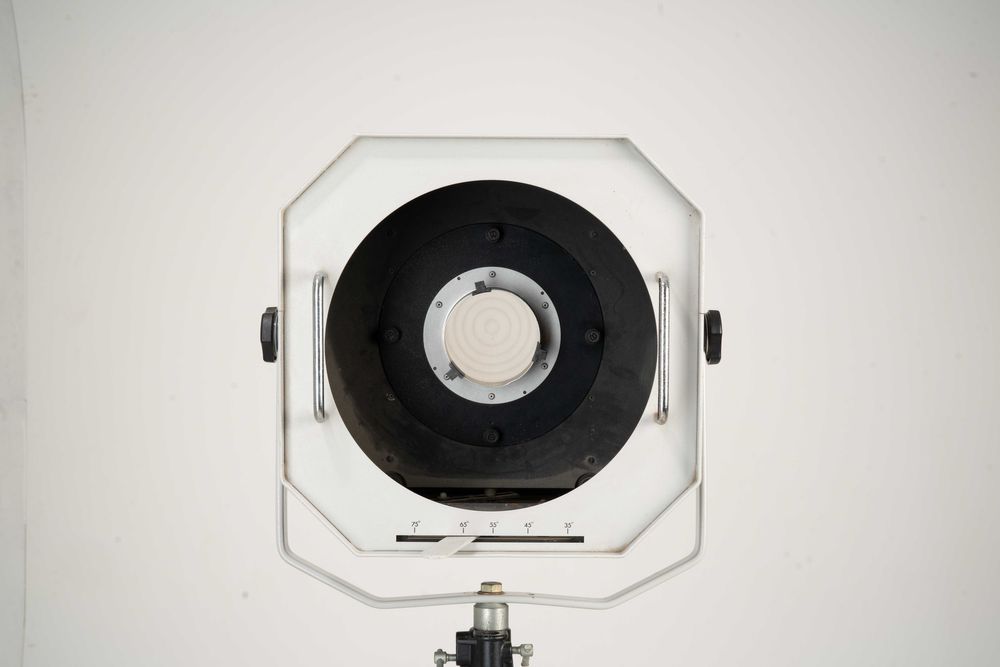 Bowens Fresnel 6000 vari spot