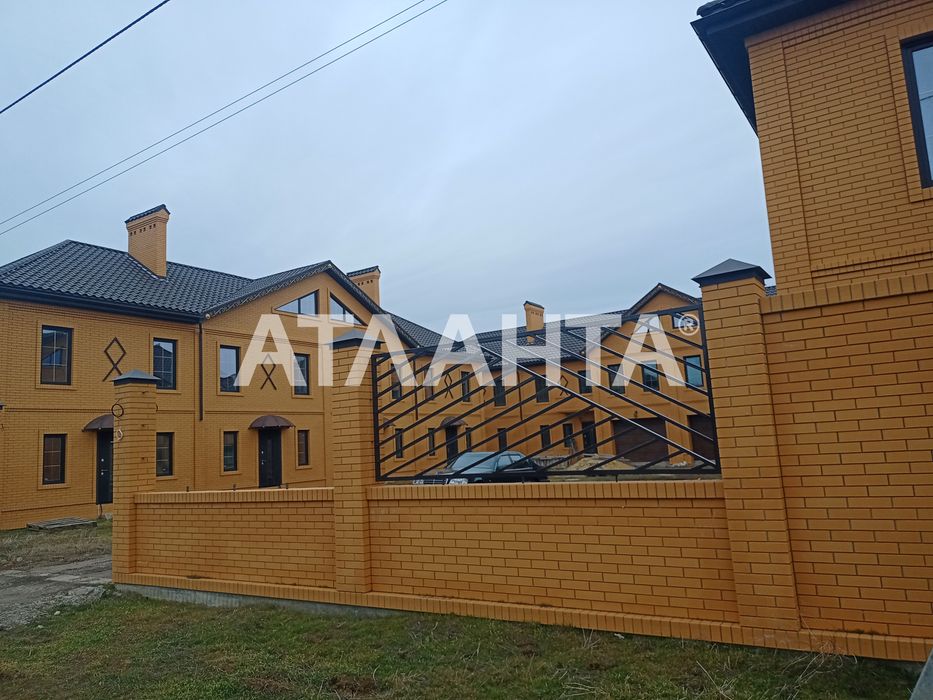 Продам таунхаус в Лесках