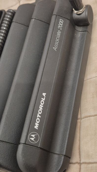 Telefon komórkowy Motorola Associate 2000