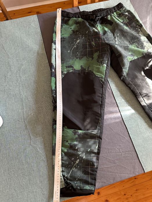 Ortalionowe męskie spodnie Cropp M