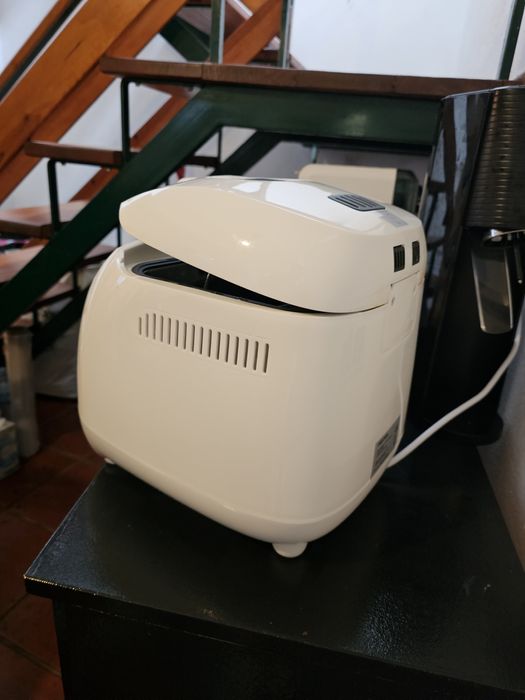 Maquina de pão e outros