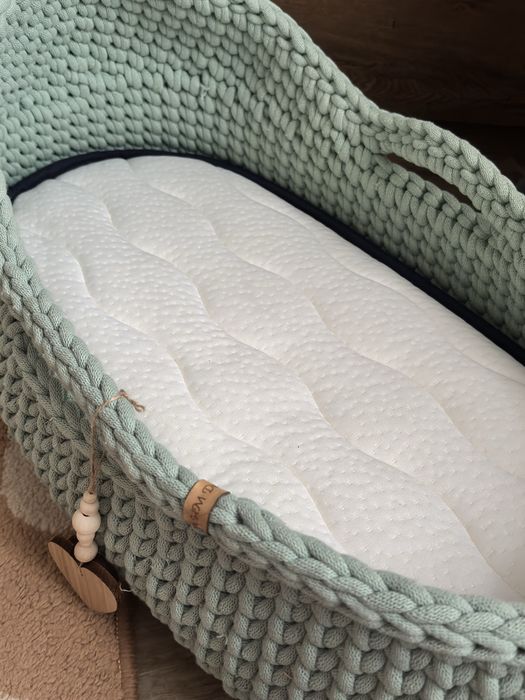 Alcofa para bebe  com colchão