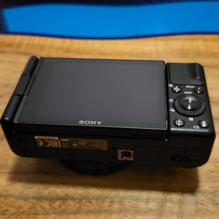 Aparat cyfrowy Sony ZV-1 czarny videoblog 4K Wawa