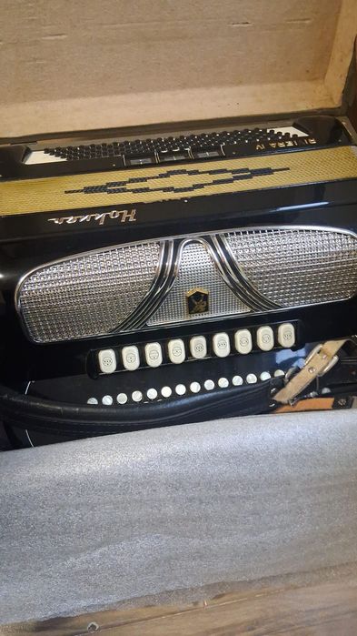 Concertina com muito pouco uso