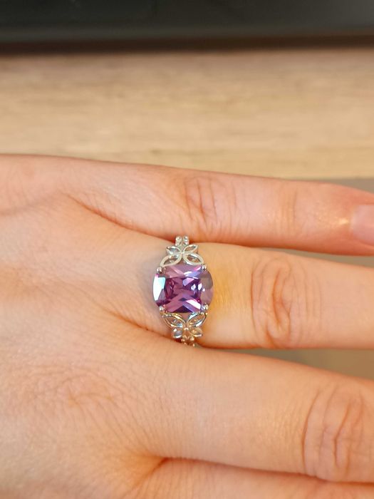 Srebrny pierścionek retro