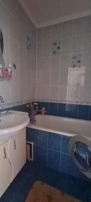 Оренда кімнати в 3 кімнатній квартирі