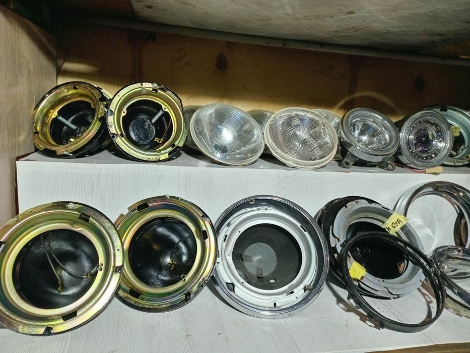 Корпус фар (горшки), фары Ваз 2101,02,03,06, Нива,Уаз, Волга,М412.