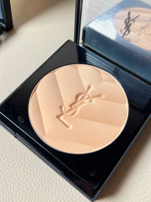 Пудра для обличчя Yves Saint Laurent All Hours Hyper Finish