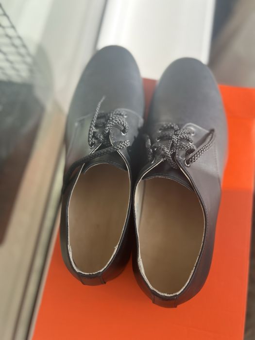 Туфлі класичні чорні для чоловіків із натуральної шкіри на шнурівці