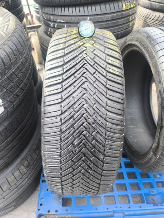 Opona Continental Allseason contact 235/45/20 pojedynka