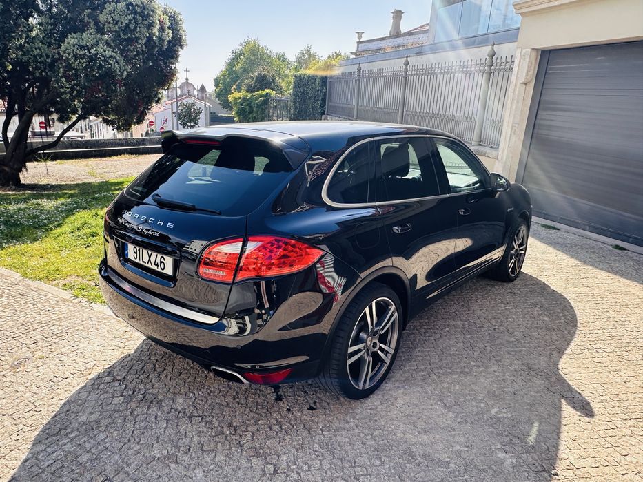 Porsche Cayenne S Hybrid