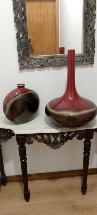 Vendo móveis usados , o valor é de uma estante o outro móveis é negociável