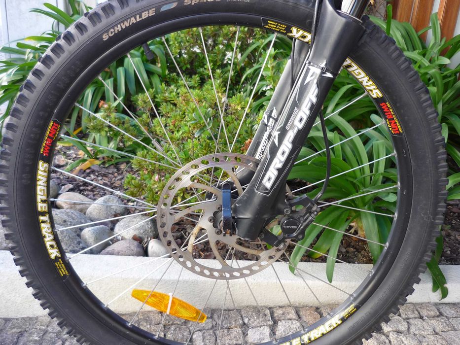 Kona Coiler FreeRide Com Capacete Specialized