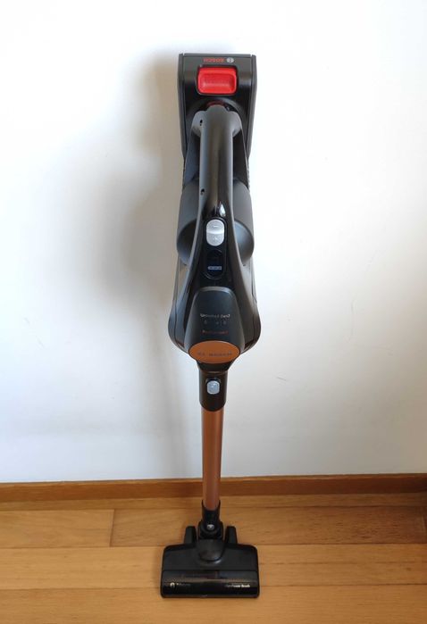 Aspirador Vertical Bosch Unlimited Gen2 Serie 8 ProParquet