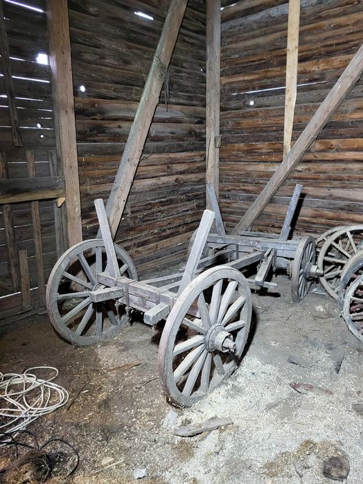 Wóz drewniany konny do ogrodu