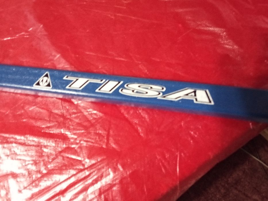 Клюшки хоккейные