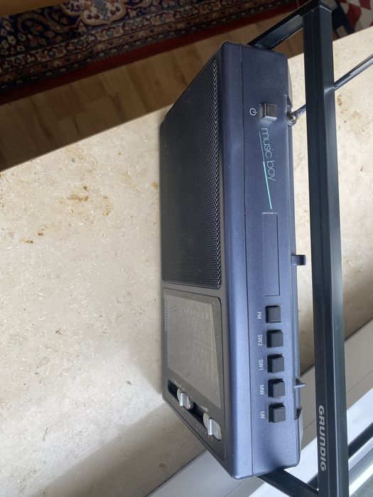 Радіоприймач Grundig