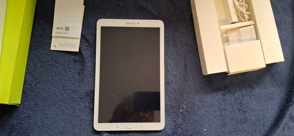 Tablet samsung galaxy  TAB E SM-T561