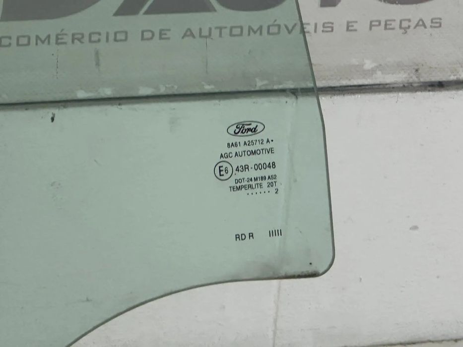 Vidro Frente / Trás Direito / Esquerdo - Ford Fiesta VI (2012)