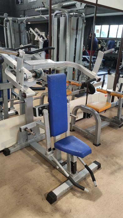 Várias máquinas Ginásio. Technogym /Adan