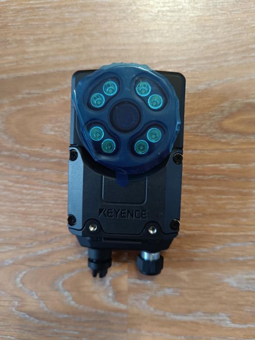 Kamera Keyence IV3-500CA komplet z okablowaniem