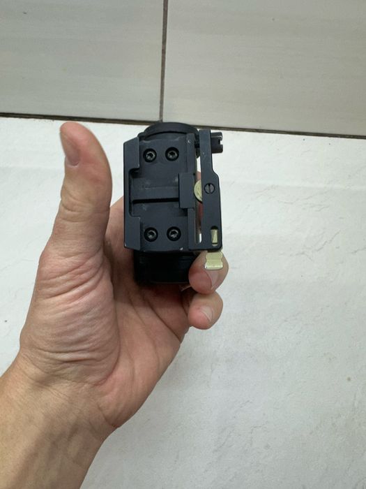 Приціл коліматорний Aimpoint CompM5 з точкою 2 МОА