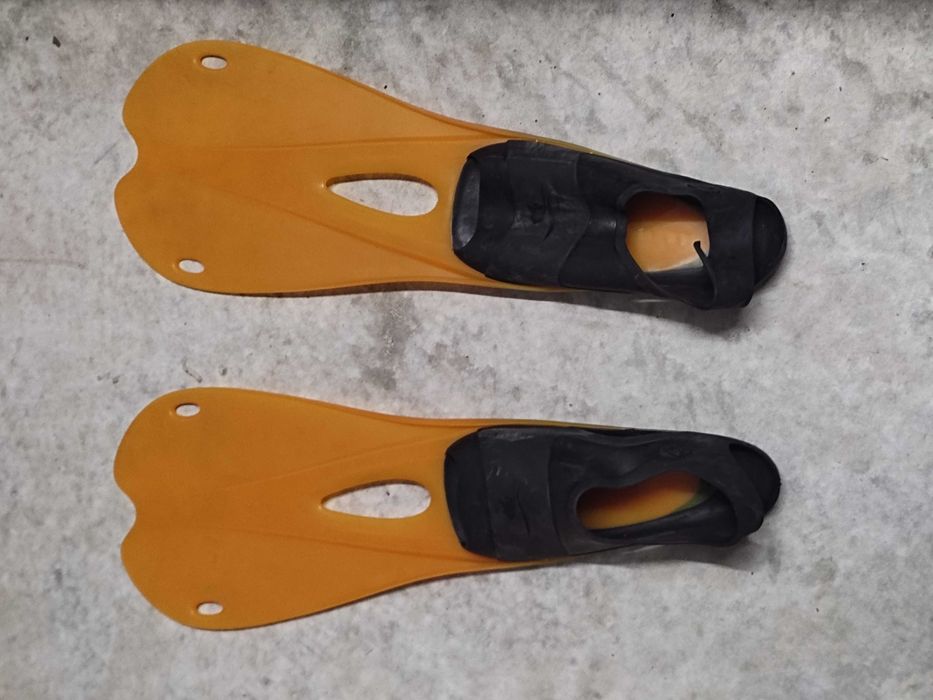 Barbatanas de snorkeling e mergulho