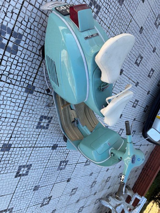 Vespa 125 como nova