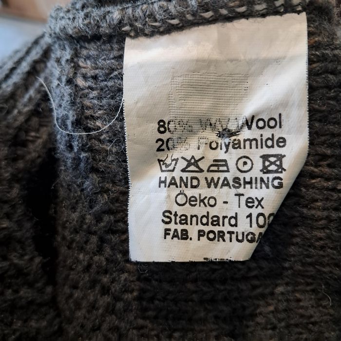 Długi kardigan 80 % wełna pasy sweter M