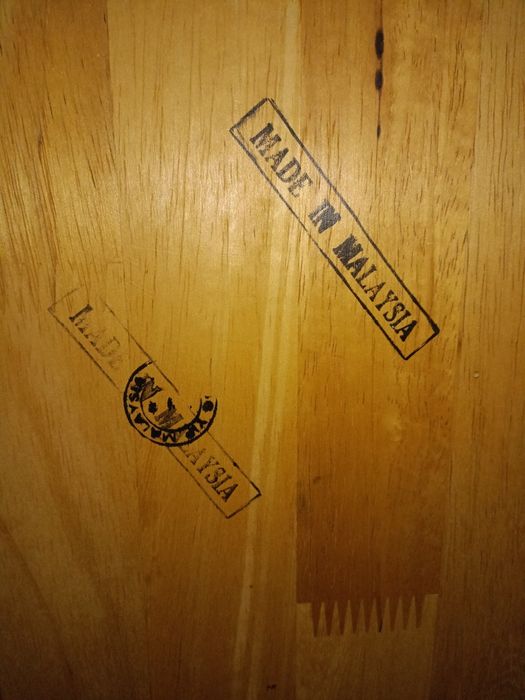 Stół drewniany  z malesi