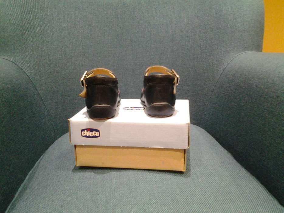 Sapatos de menina da Chicco