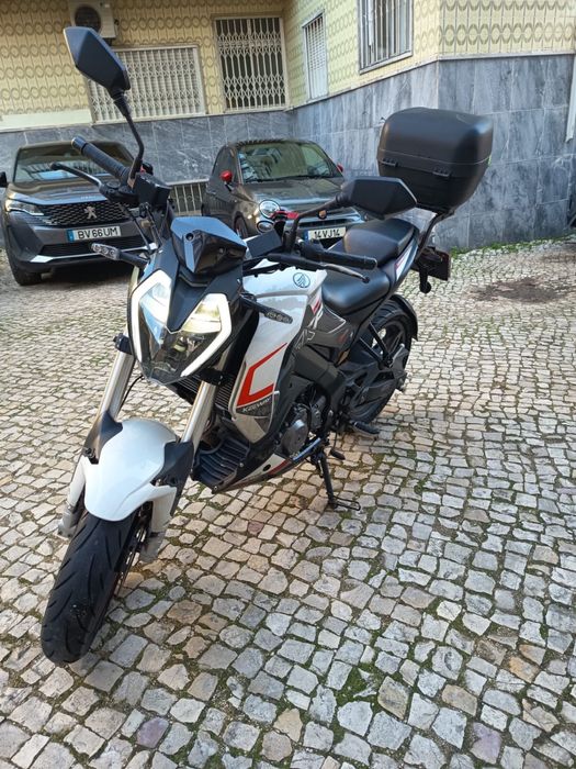 Keeway RKF 125, ano 2022.