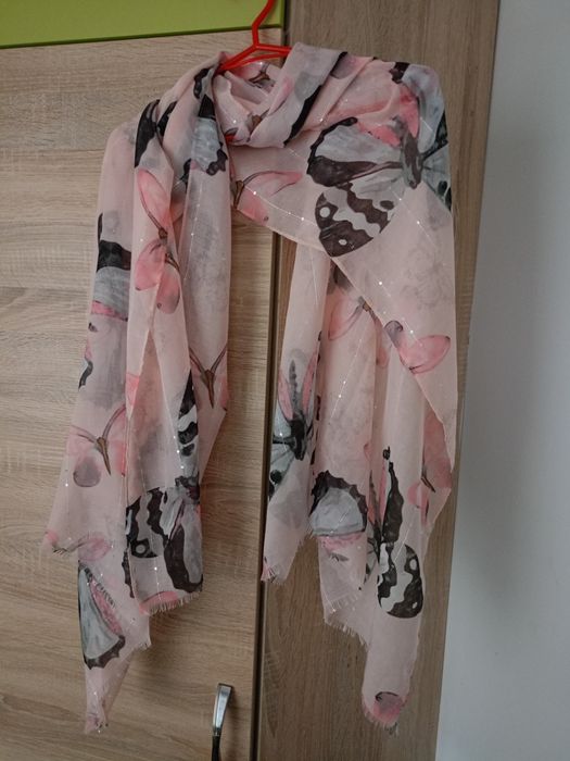 Szalik damski z cekinami