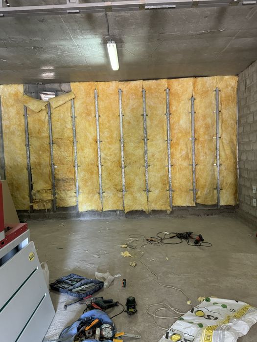 Строительные роботы,стяжка,отмостка,забор,штукатурка,електрика!