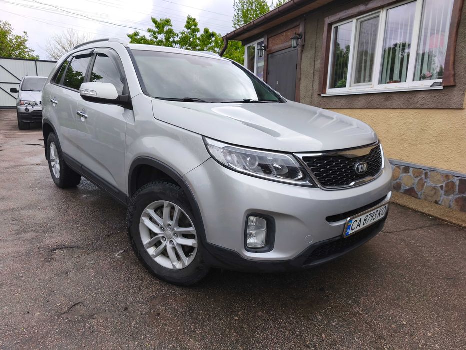 Авто Kia Sorrento