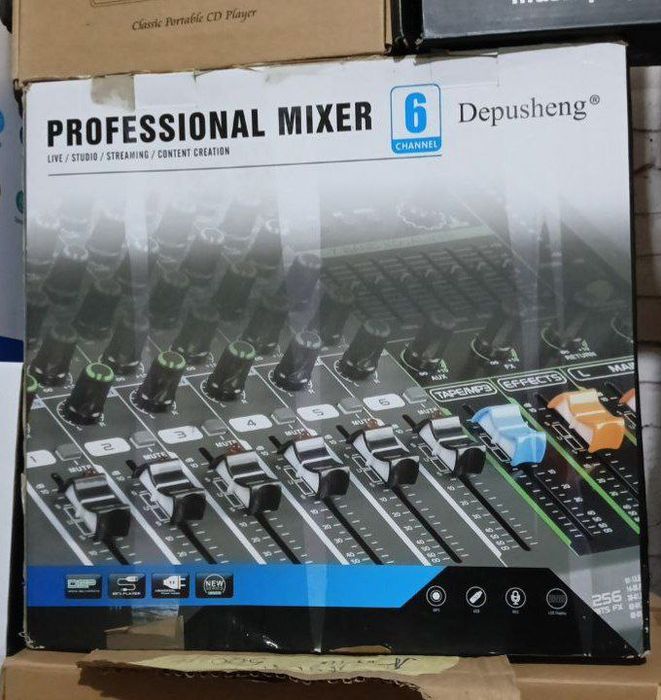 Професійний 6 - канальний мікшер depusheng

Тільки елемент