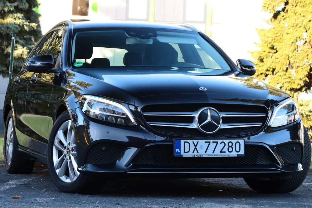 Mercedes-Benz Klasa C Avantgarde Lift LED Skóra Duża Navi Blis Kamera Radar Bezwypadkowy ASO